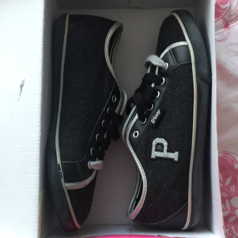 Pastry dance sneakers